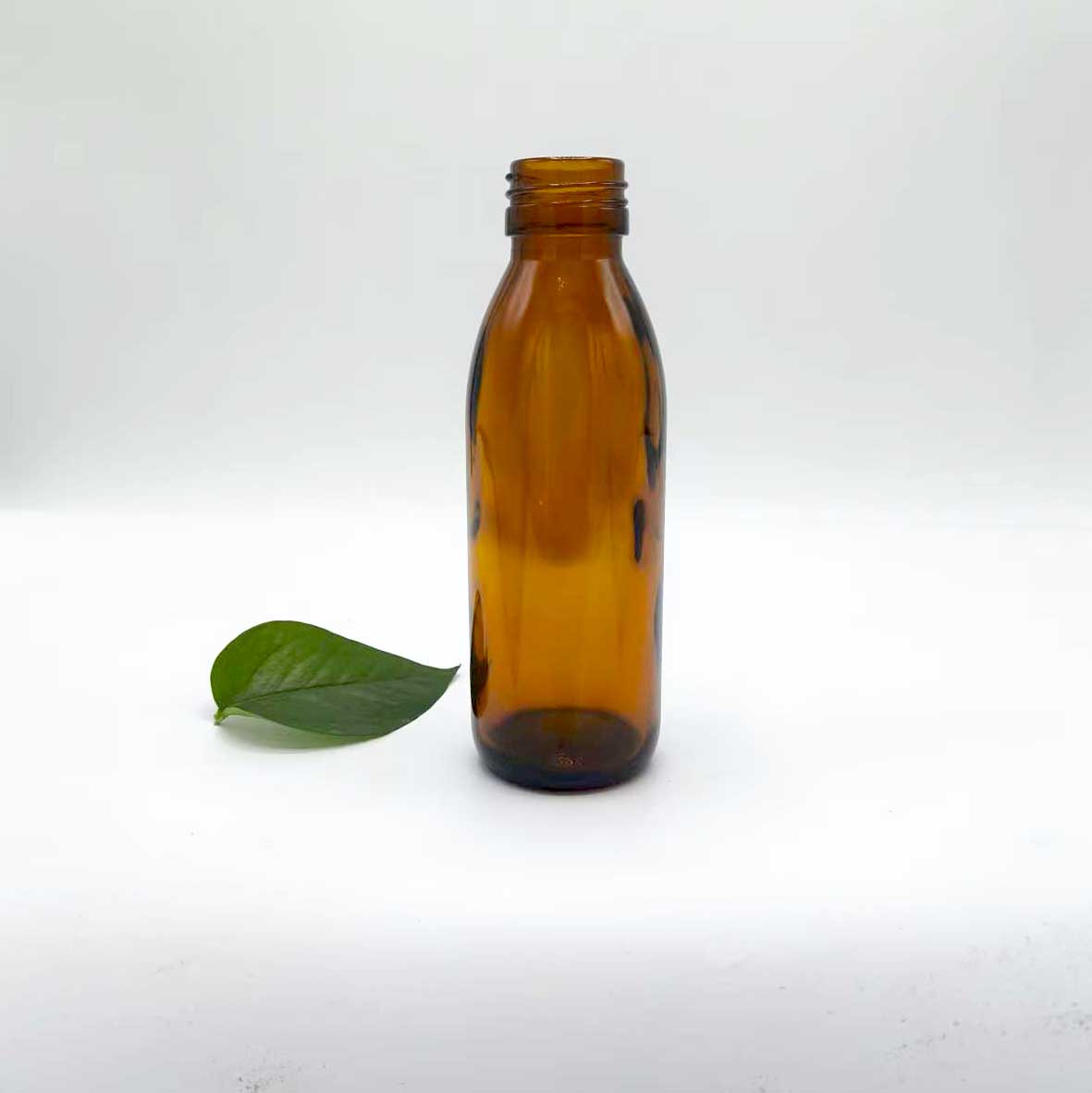 Орално шише со течност од 125 ml Орално шише со течност од 125 ml